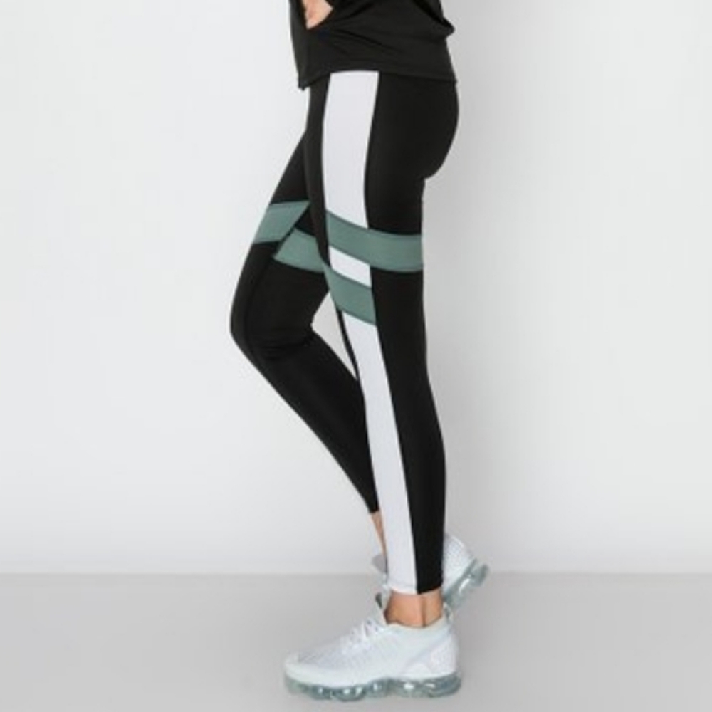 Kimberly.c green stripe leggings NEW